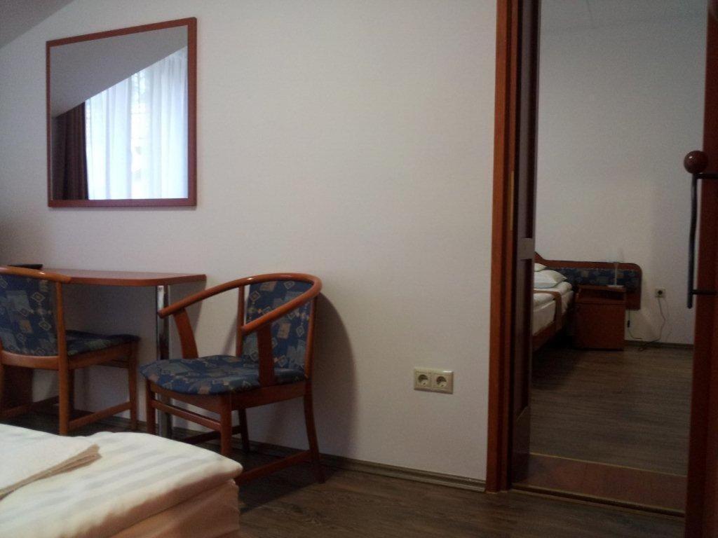 Fenyves Hotel Bekescsaba Bagian luar foto
